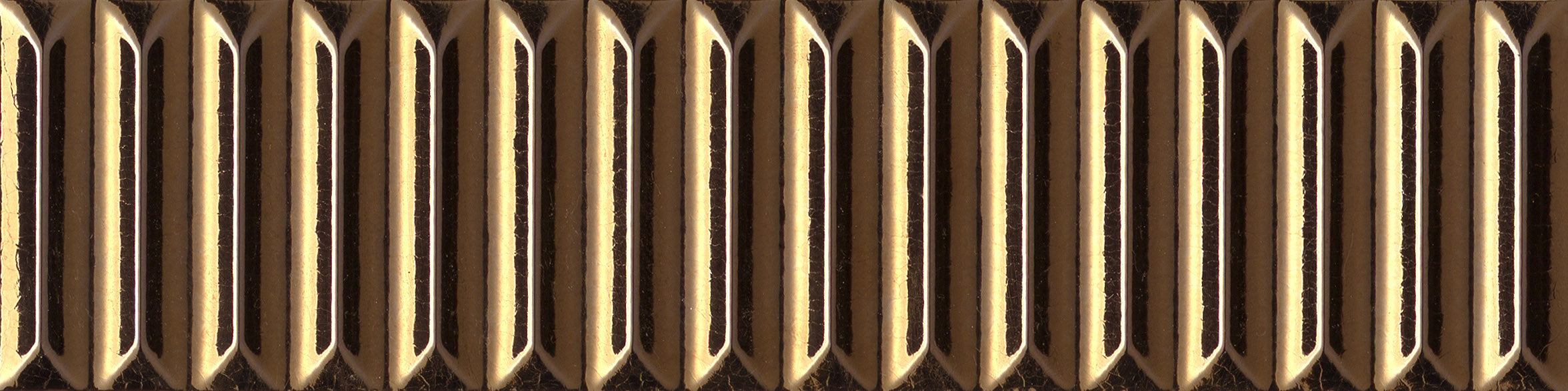 ELECTRUM™ - E™ BY EMSER TILE