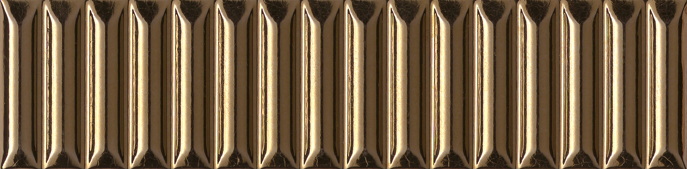 ELECTRUM™ - E™ BY EMSER TILE