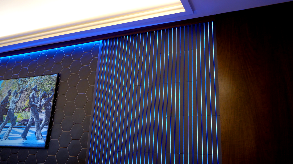 RADIANT™ WALL - E™ BY EMSER TILE