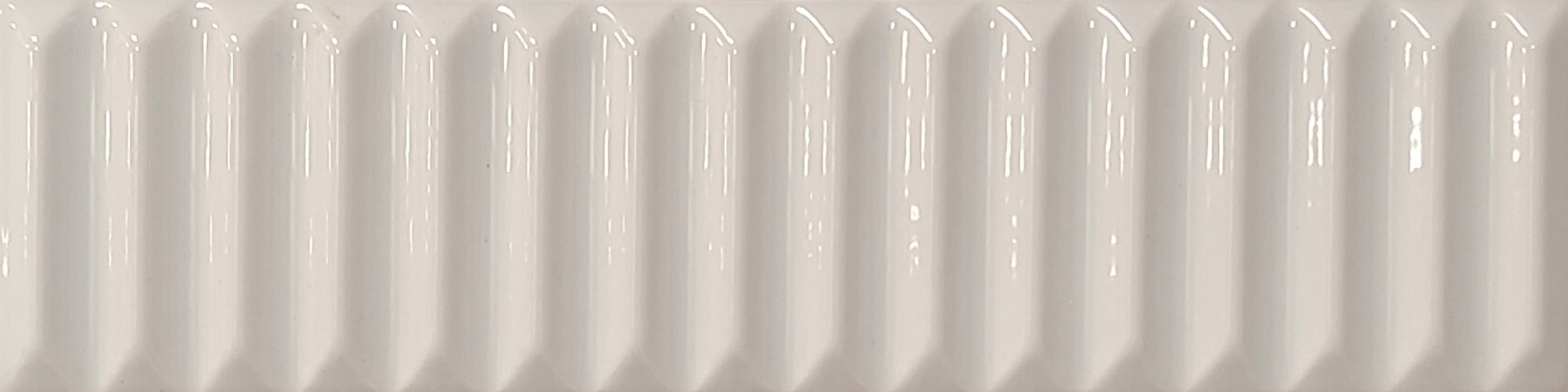 TRIVENI™ - E™ BY EMSER TILE