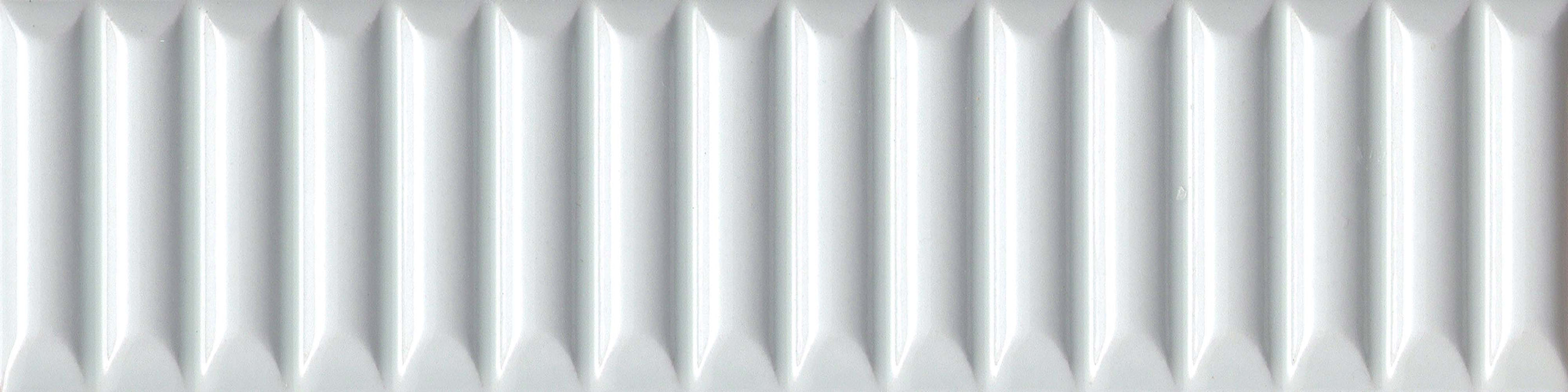 TRIVENI™ - E™ BY EMSER TILE